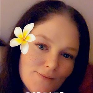 Meet your Posher, Constance